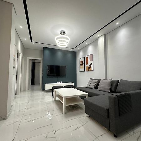 Warm And Modern Brand New Apartment El Pireo Exterior foto